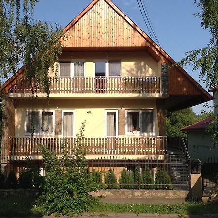 Attila Apartmanhaz Hotel Hévíz Buitenkant foto