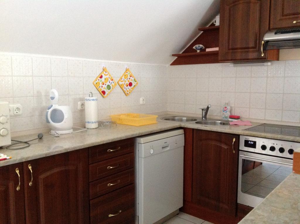 Attila Apartmanhaz Hotel Hévíz Kamer foto