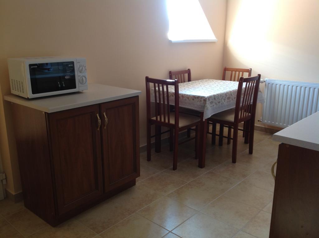 Attila Apartmanhaz Hotel Hévíz Kamer foto