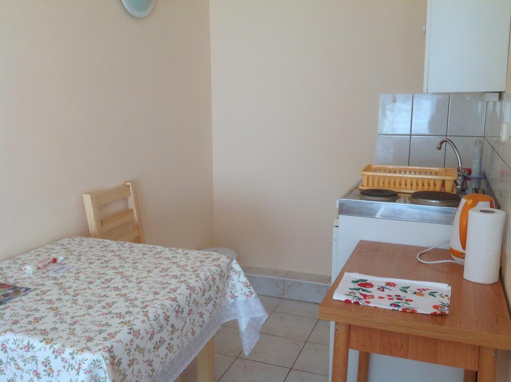 Attila Apartmanhaz Hotel Hévíz Buitenkant foto