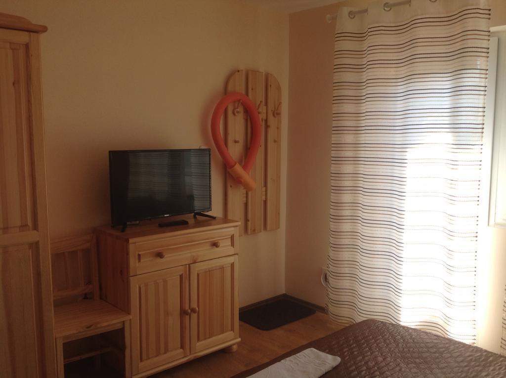 Attila Apartmanhaz Hotel Hévíz Buitenkant foto